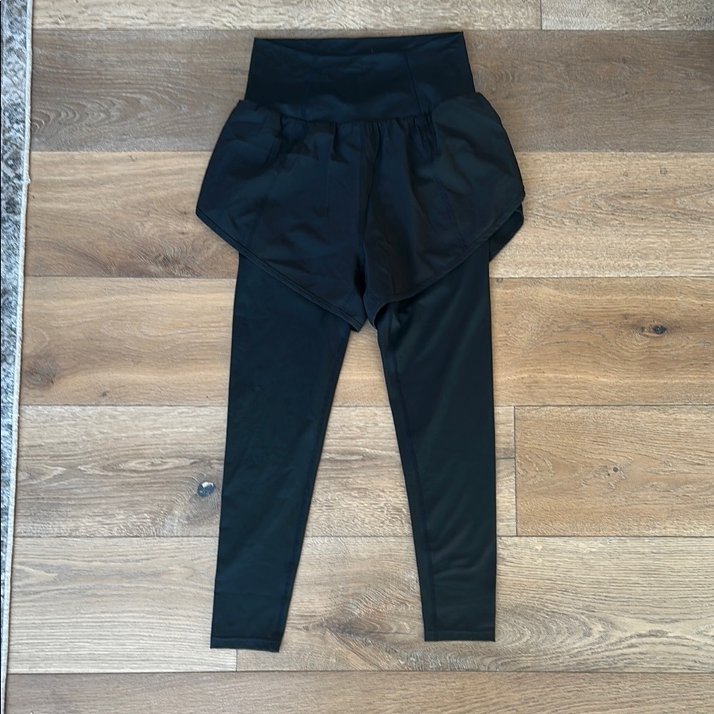 Halara quick dry leggings in black